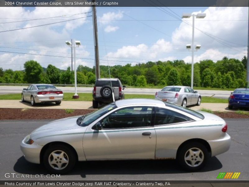Ultra Silver Metallic / Graphite 2004 Chevrolet Cavalier Coupe