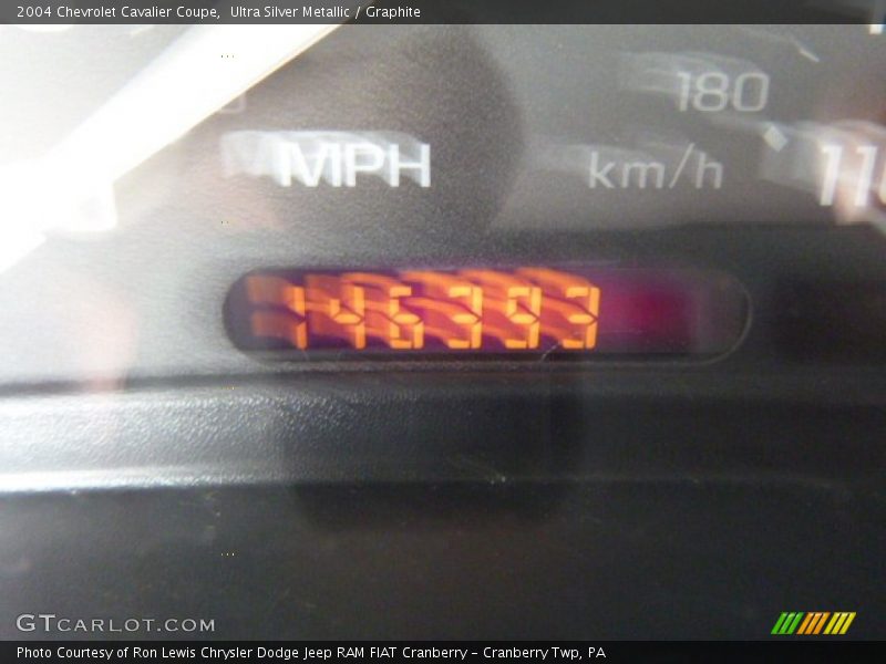 Ultra Silver Metallic / Graphite 2004 Chevrolet Cavalier Coupe