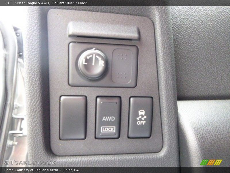 Brilliant Silver / Black 2012 Nissan Rogue S AWD