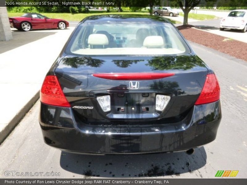 Nighthawk Black Pearl / Ivory 2006 Honda Accord SE Sedan