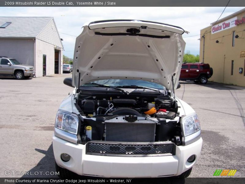Yosemite White / Slate 2009 Mitsubishi Raider LS Double Cab