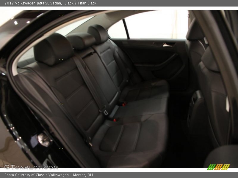 Black / Titan Black 2012 Volkswagen Jetta SE Sedan