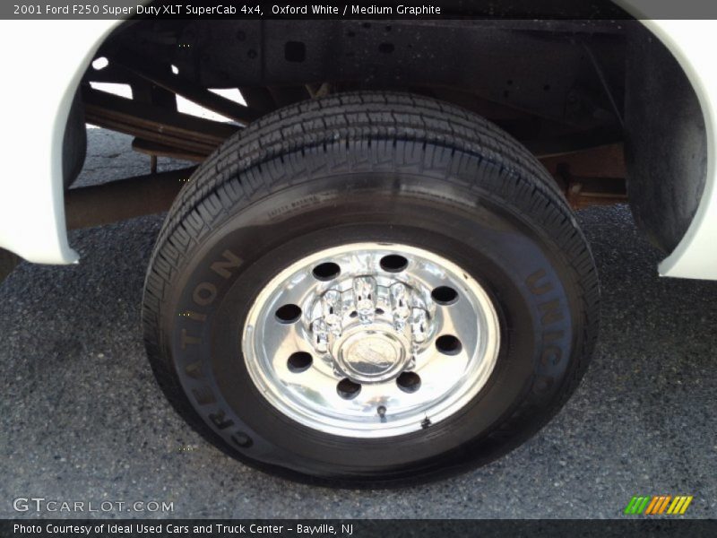 Oxford White / Medium Graphite 2001 Ford F250 Super Duty XLT SuperCab 4x4