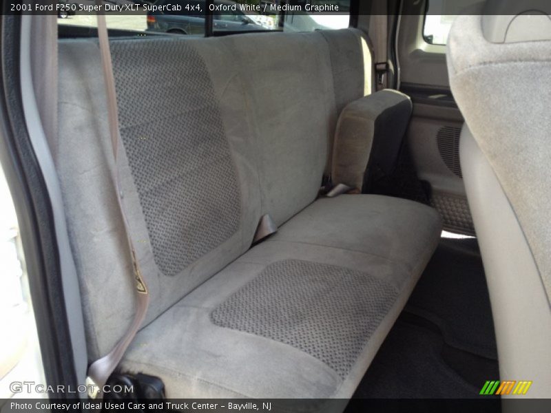 Oxford White / Medium Graphite 2001 Ford F250 Super Duty XLT SuperCab 4x4