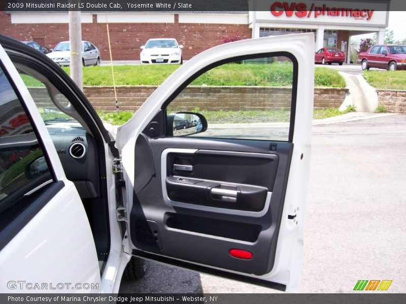 Yosemite White / Slate 2009 Mitsubishi Raider LS Double Cab