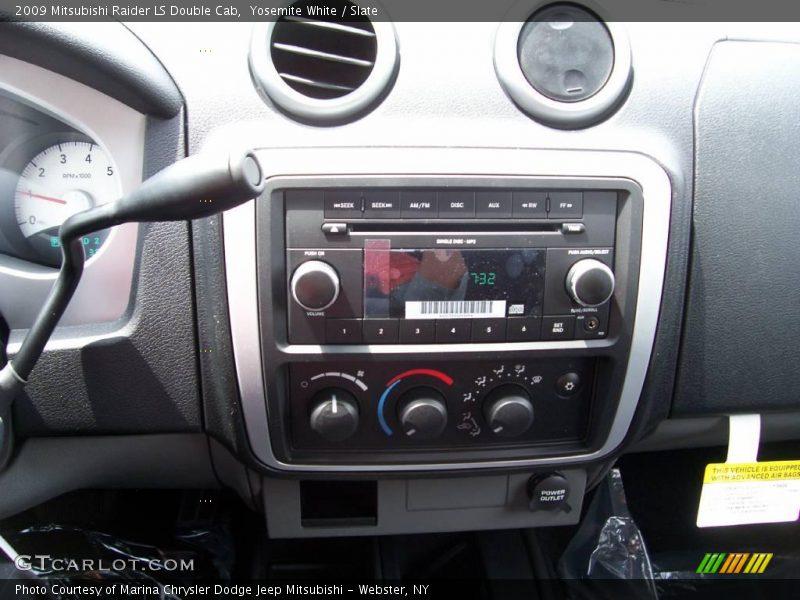 Yosemite White / Slate 2009 Mitsubishi Raider LS Double Cab