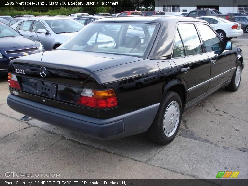 Black / Parchment 1989 Mercedes-Benz E Class 300 E Sedan