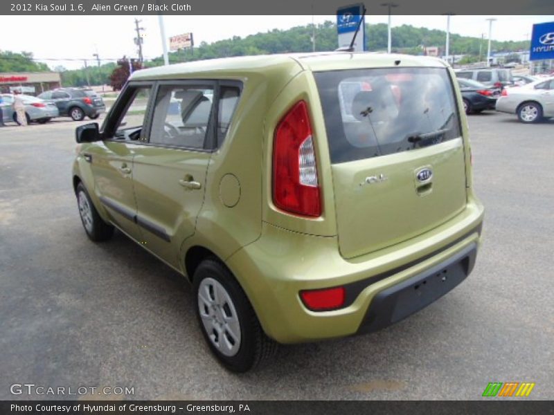 Alien Green / Black Cloth 2012 Kia Soul 1.6