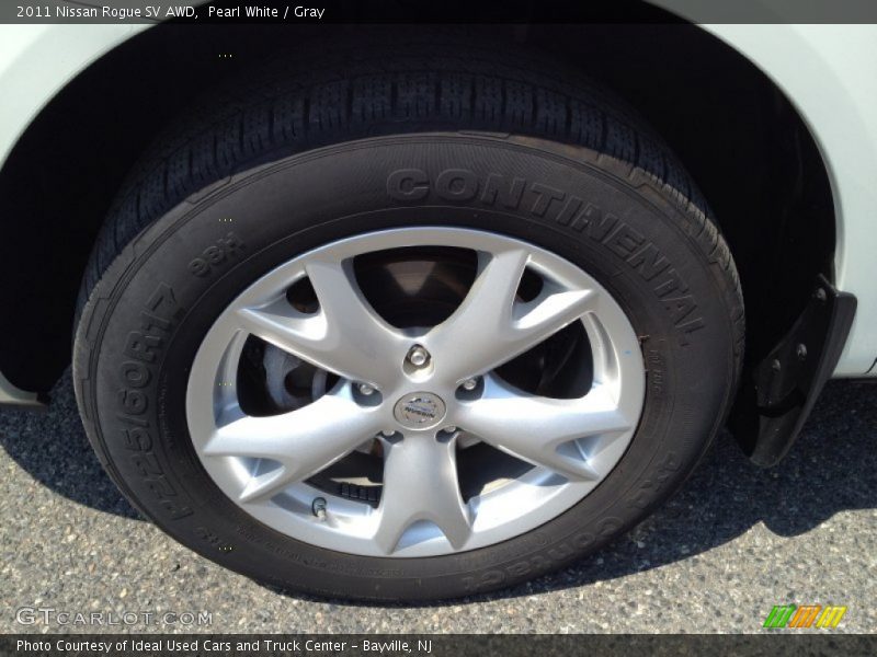 Pearl White / Gray 2011 Nissan Rogue SV AWD