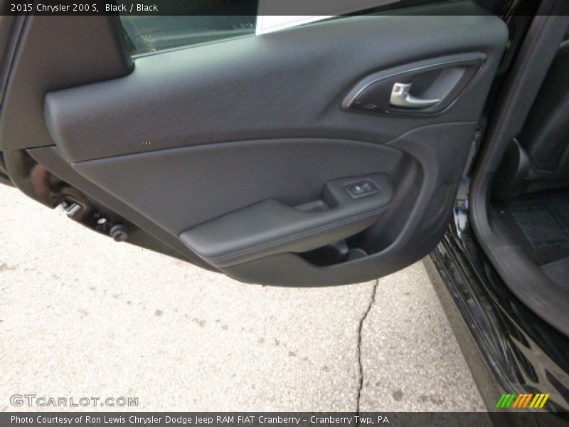 Black / Black 2015 Chrysler 200 S