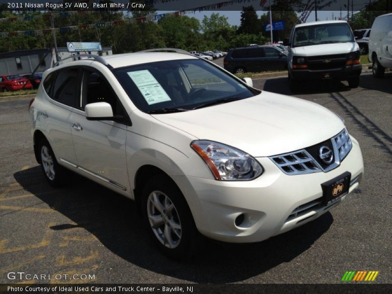 Pearl White / Gray 2011 Nissan Rogue SV AWD