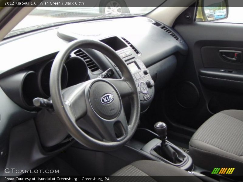 Alien Green / Black Cloth 2012 Kia Soul 1.6