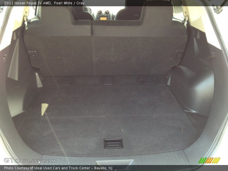 Pearl White / Gray 2011 Nissan Rogue SV AWD