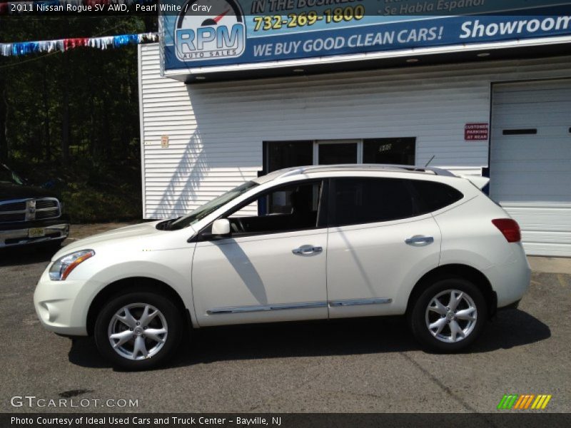 Pearl White / Gray 2011 Nissan Rogue SV AWD