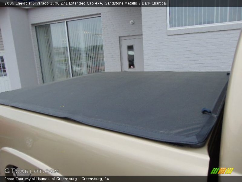 Sandstone Metallic / Dark Charcoal 2006 Chevrolet Silverado 1500 Z71 Extended Cab 4x4