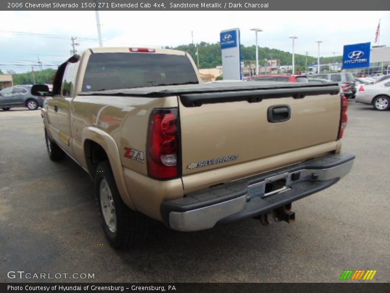 Sandstone Metallic / Dark Charcoal 2006 Chevrolet Silverado 1500 Z71 Extended Cab 4x4