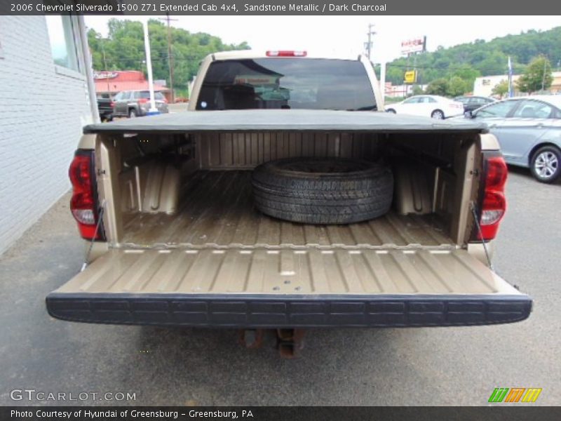 Sandstone Metallic / Dark Charcoal 2006 Chevrolet Silverado 1500 Z71 Extended Cab 4x4