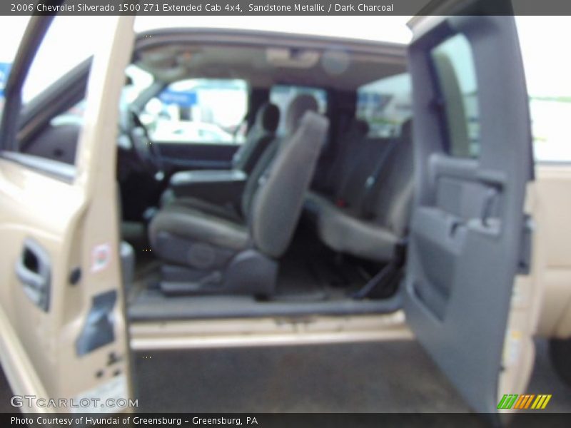 Sandstone Metallic / Dark Charcoal 2006 Chevrolet Silverado 1500 Z71 Extended Cab 4x4