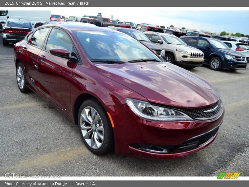 Velvet Red Pearl / Black 2015 Chrysler 200 S