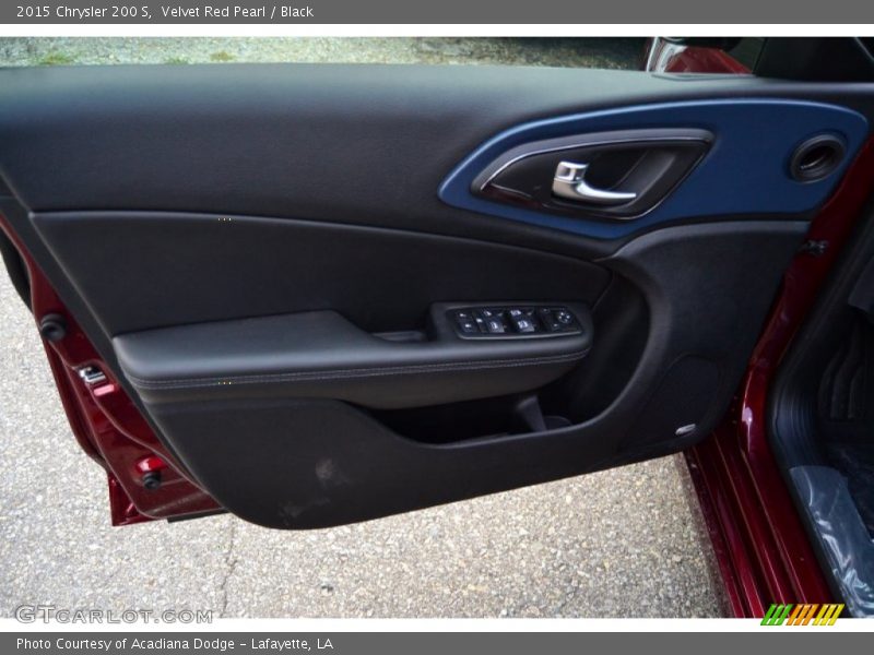 Velvet Red Pearl / Black 2015 Chrysler 200 S