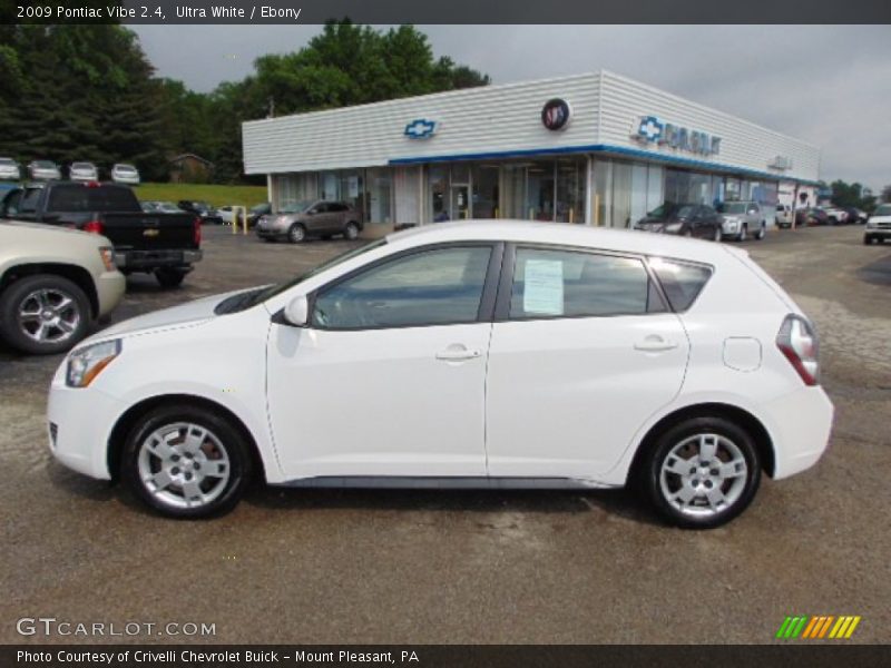 Ultra White / Ebony 2009 Pontiac Vibe 2.4