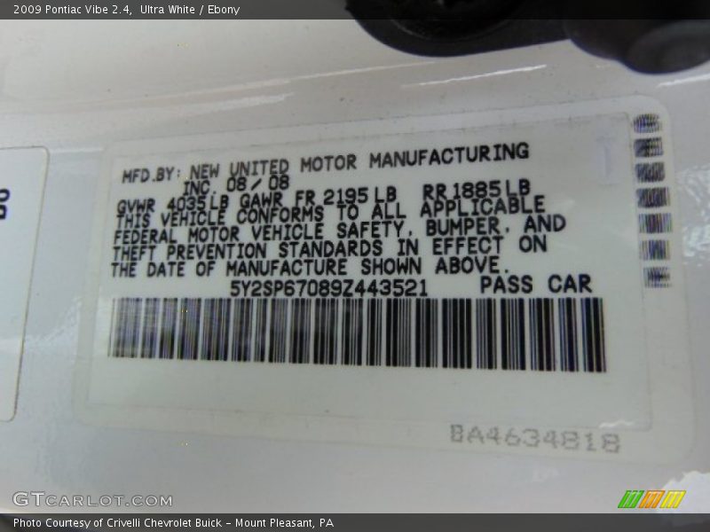 Ultra White / Ebony 2009 Pontiac Vibe 2.4