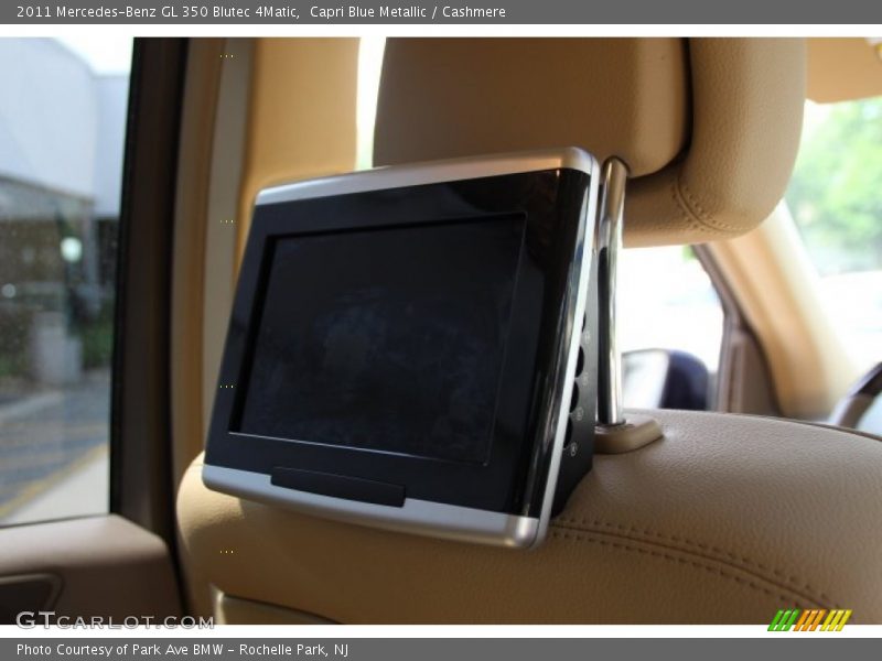 Capri Blue Metallic / Cashmere 2011 Mercedes-Benz GL 350 Blutec 4Matic