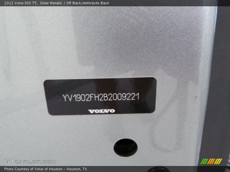 Silver Metallic / Off Black/Anthracite Black 2012 Volvo S60 T5