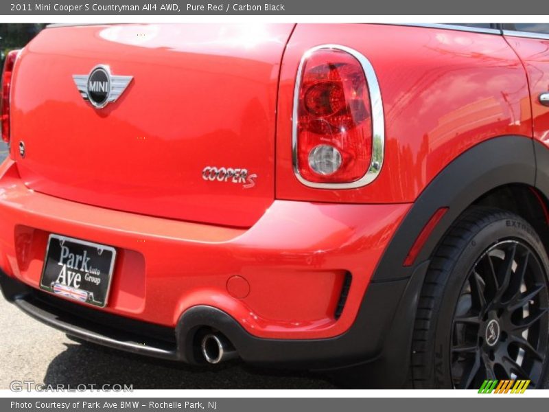 Pure Red / Carbon Black 2011 Mini Cooper S Countryman All4 AWD