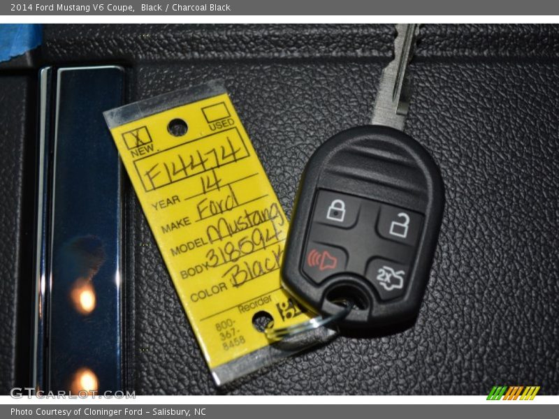 Black / Charcoal Black 2014 Ford Mustang V6 Coupe
