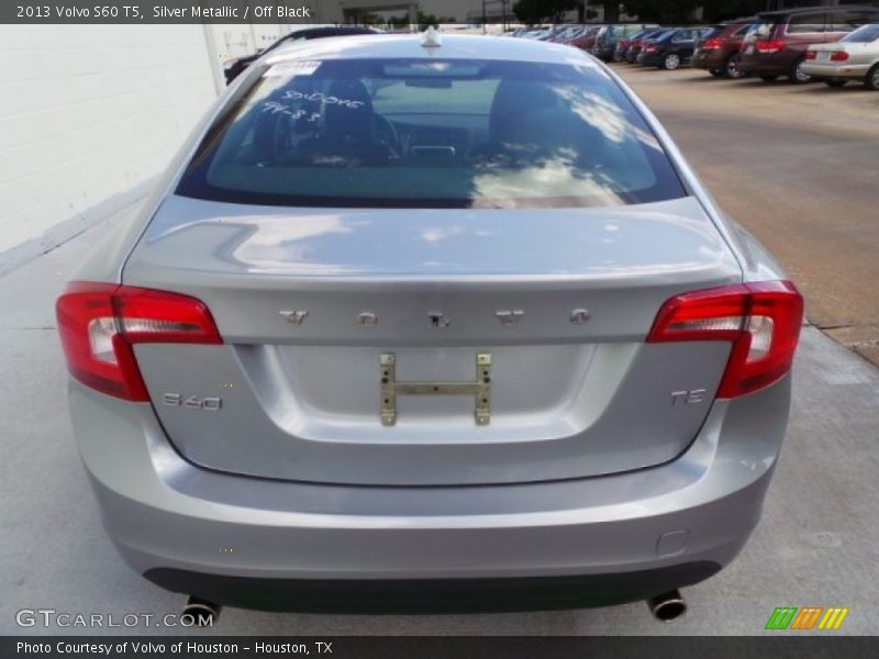 Silver Metallic / Off Black 2013 Volvo S60 T5