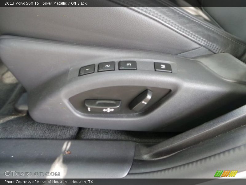 Silver Metallic / Off Black 2013 Volvo S60 T5