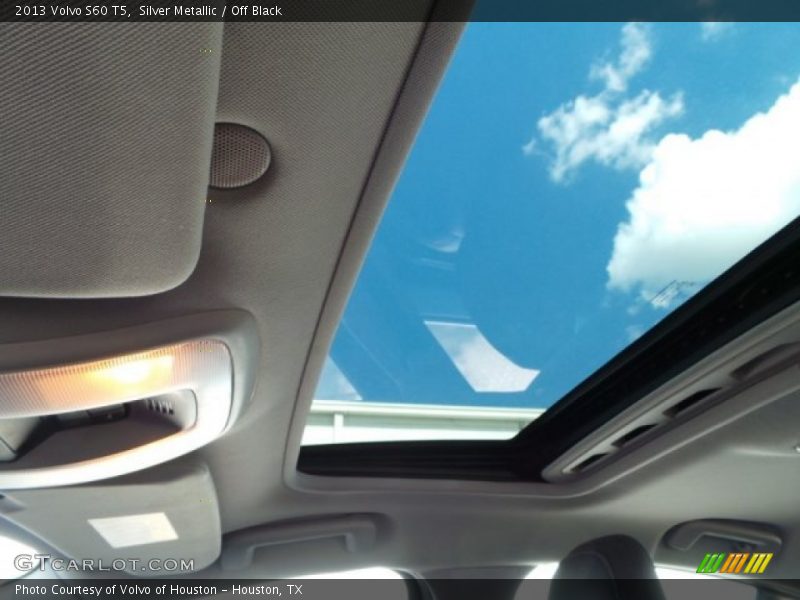 Silver Metallic / Off Black 2013 Volvo S60 T5