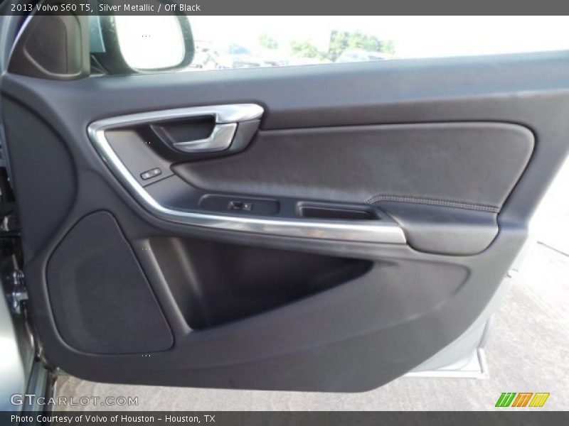 Silver Metallic / Off Black 2013 Volvo S60 T5