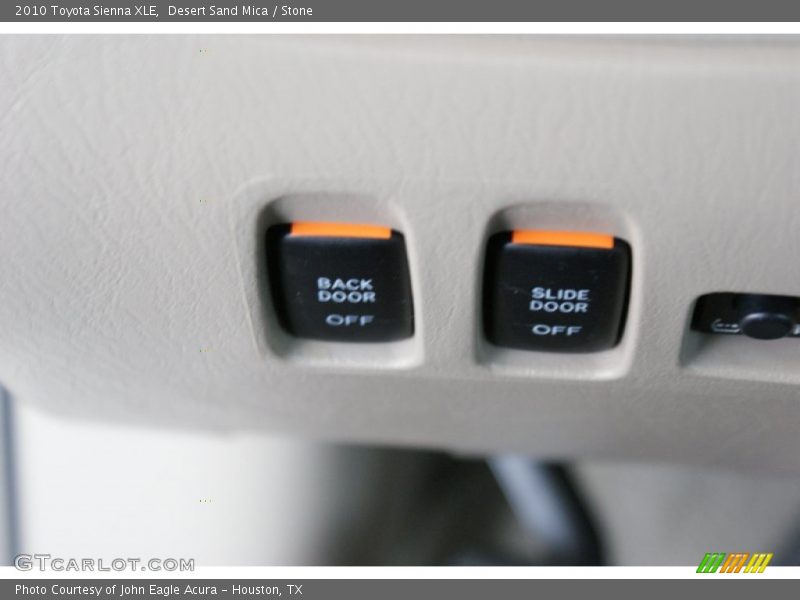 Desert Sand Mica / Stone 2010 Toyota Sienna XLE