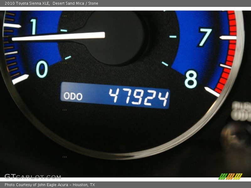 Desert Sand Mica / Stone 2010 Toyota Sienna XLE