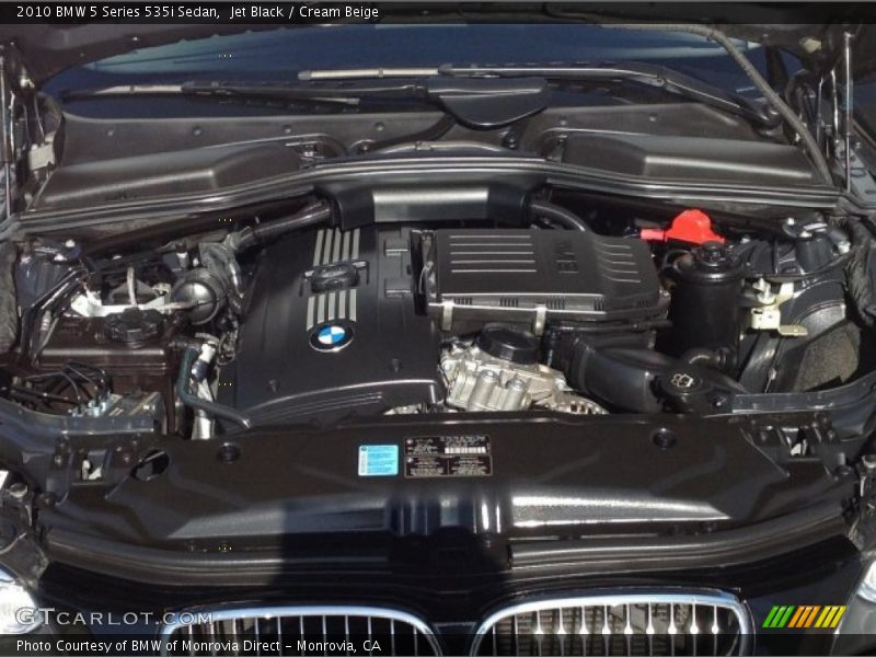 Jet Black / Cream Beige 2010 BMW 5 Series 535i Sedan