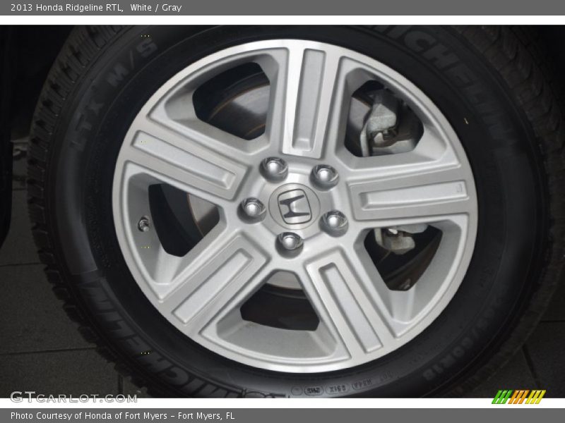 White / Gray 2013 Honda Ridgeline RTL