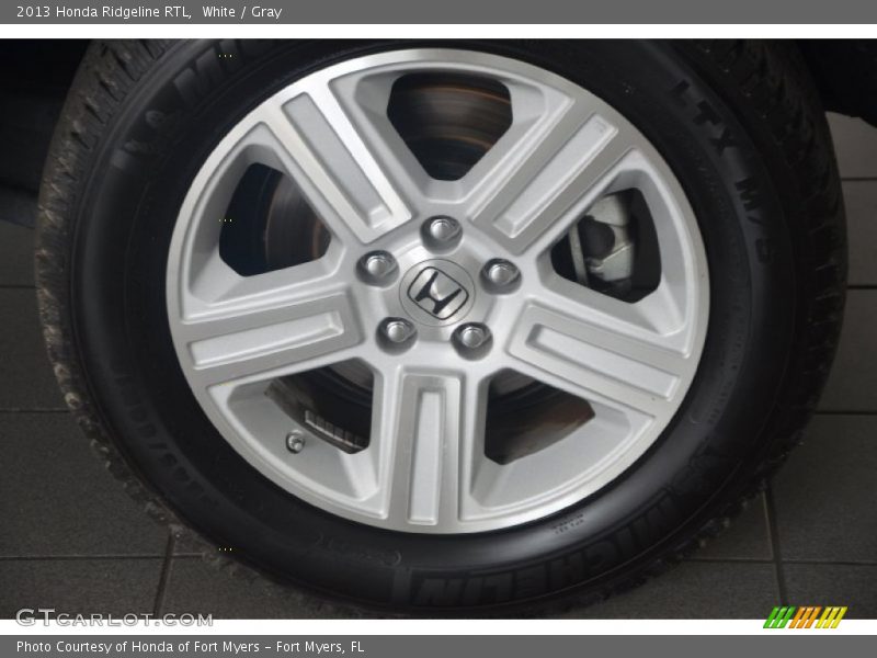 White / Gray 2013 Honda Ridgeline RTL