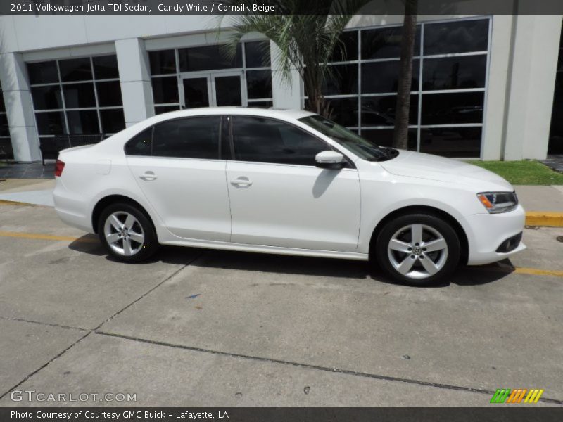 Candy White / Cornsilk Beige 2011 Volkswagen Jetta TDI Sedan