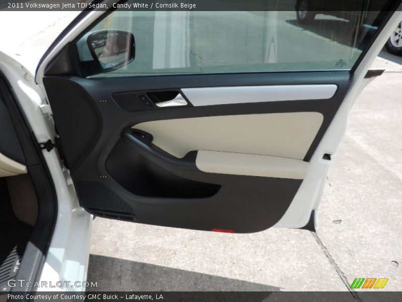 Candy White / Cornsilk Beige 2011 Volkswagen Jetta TDI Sedan
