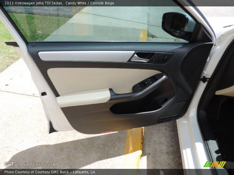 Candy White / Cornsilk Beige 2011 Volkswagen Jetta TDI Sedan