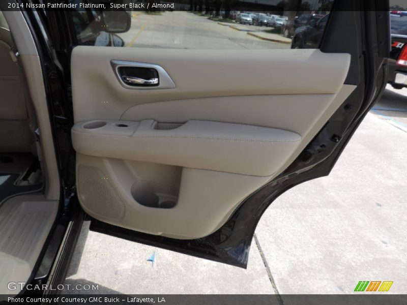 Super Black / Almond 2014 Nissan Pathfinder Platinum