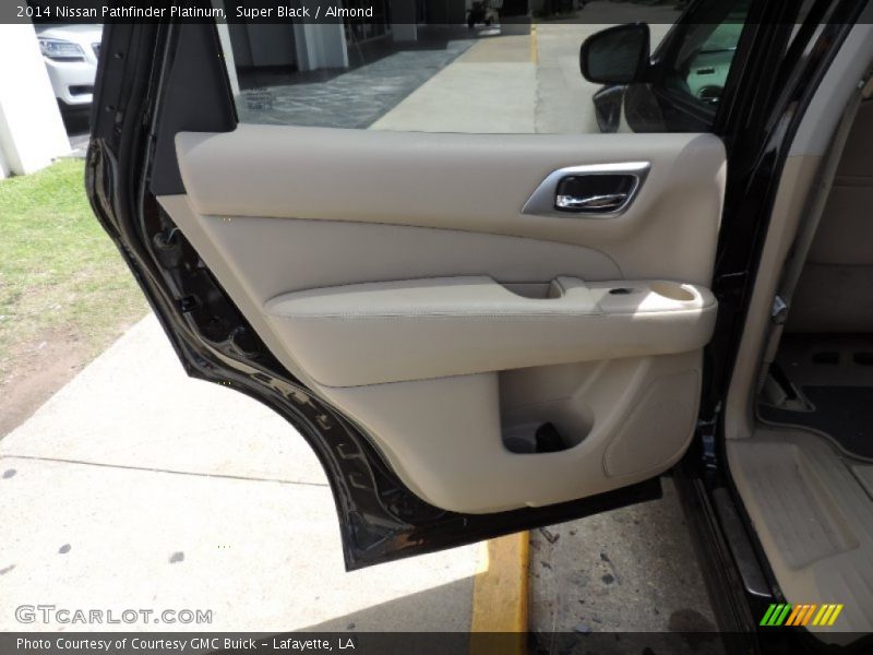 Super Black / Almond 2014 Nissan Pathfinder Platinum
