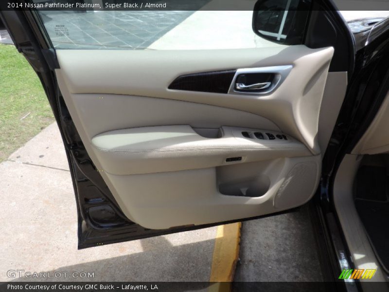 Super Black / Almond 2014 Nissan Pathfinder Platinum