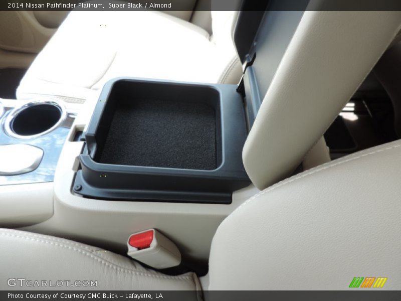 Super Black / Almond 2014 Nissan Pathfinder Platinum