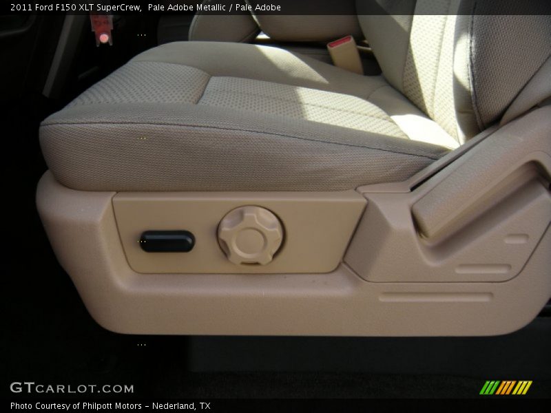Pale Adobe Metallic / Pale Adobe 2011 Ford F150 XLT SuperCrew