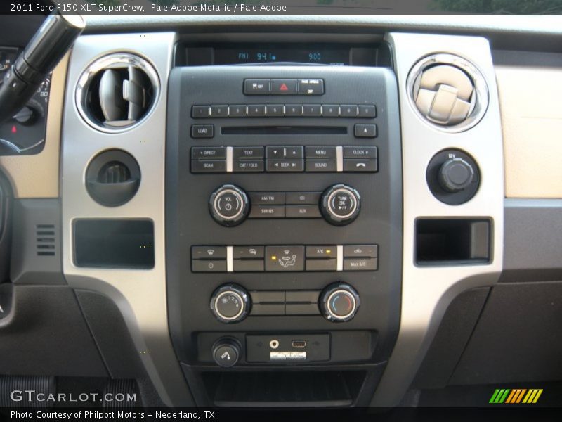 Pale Adobe Metallic / Pale Adobe 2011 Ford F150 XLT SuperCrew