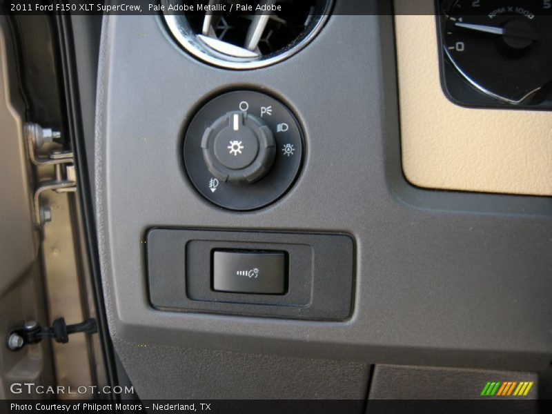 Pale Adobe Metallic / Pale Adobe 2011 Ford F150 XLT SuperCrew