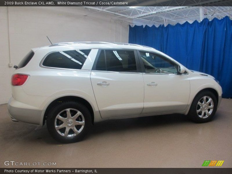 White Diamond Tricoat / Cocoa/Cashmere 2009 Buick Enclave CXL AWD